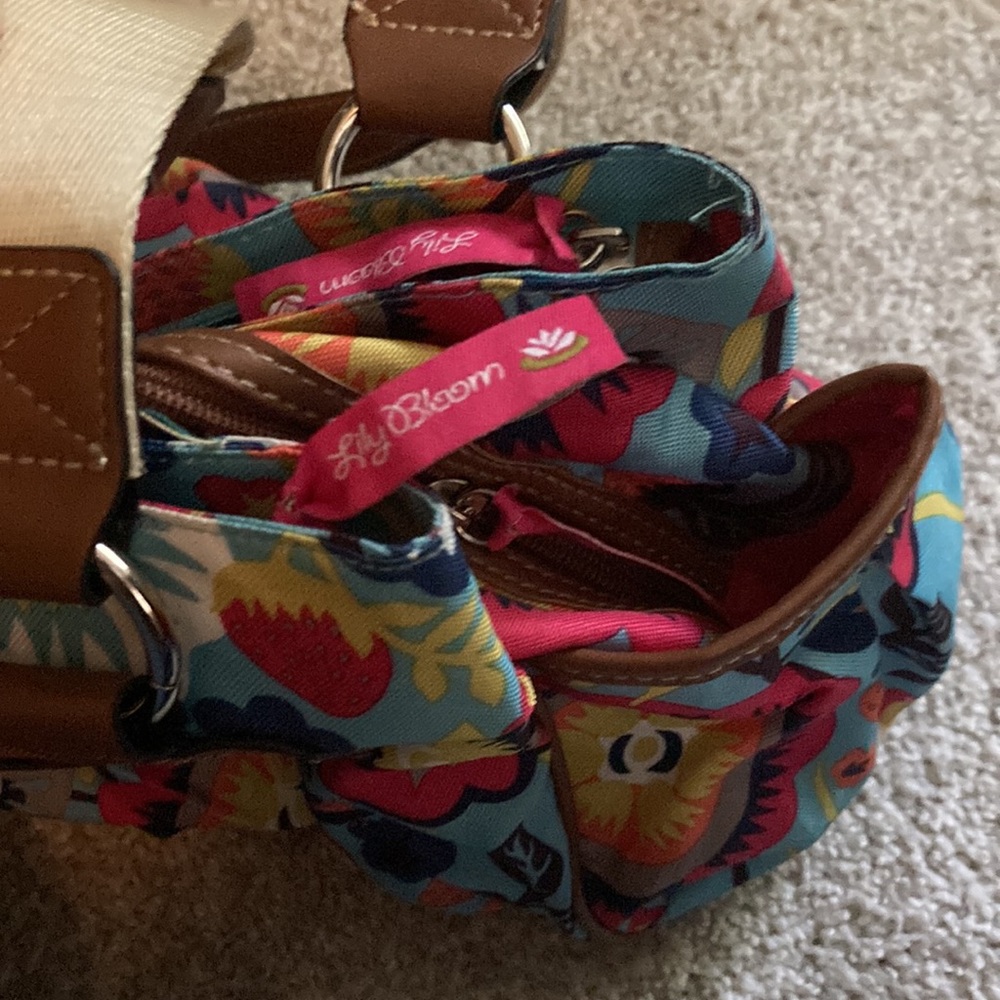 Lily Bloom Handbag- Excellent Condition! - Picture 8 of 10